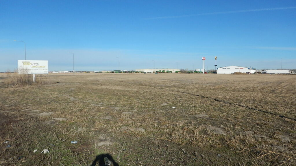 Walker Road Ground West of Busy Truck Stop - 2789 E Walker Road, North Platte, NE 69101
