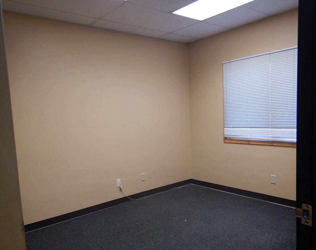 Warehouse for Lease - 905 Prospect Drive, North Platte, NE