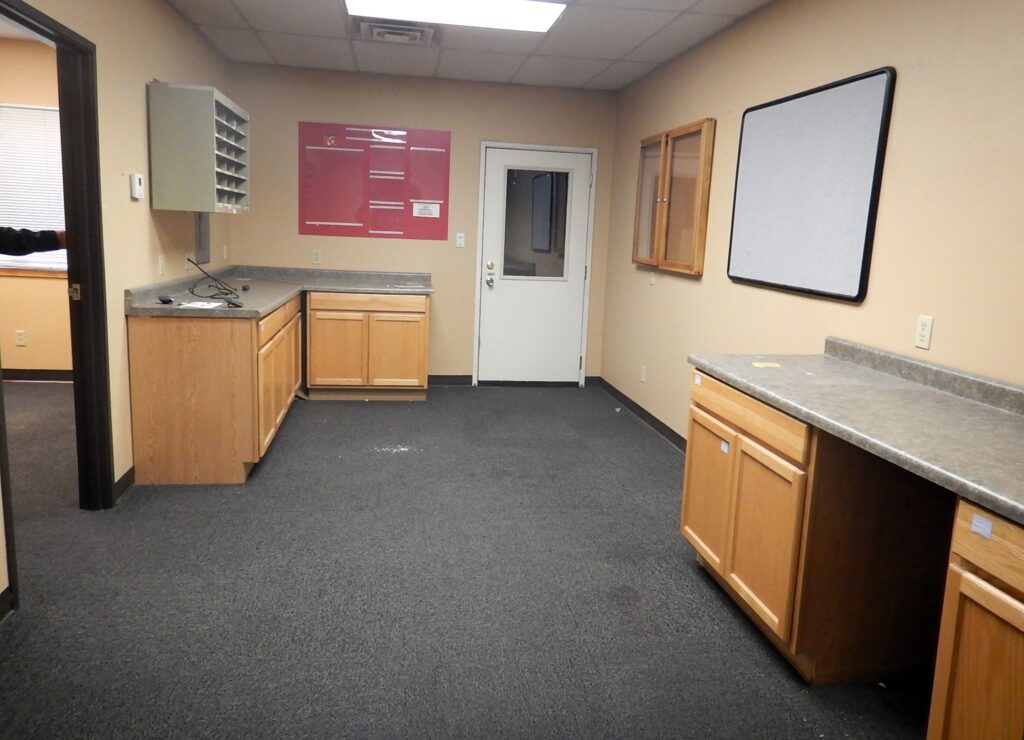 Warehouse for Lease - 905 Prospect Drive, North Platte, NE