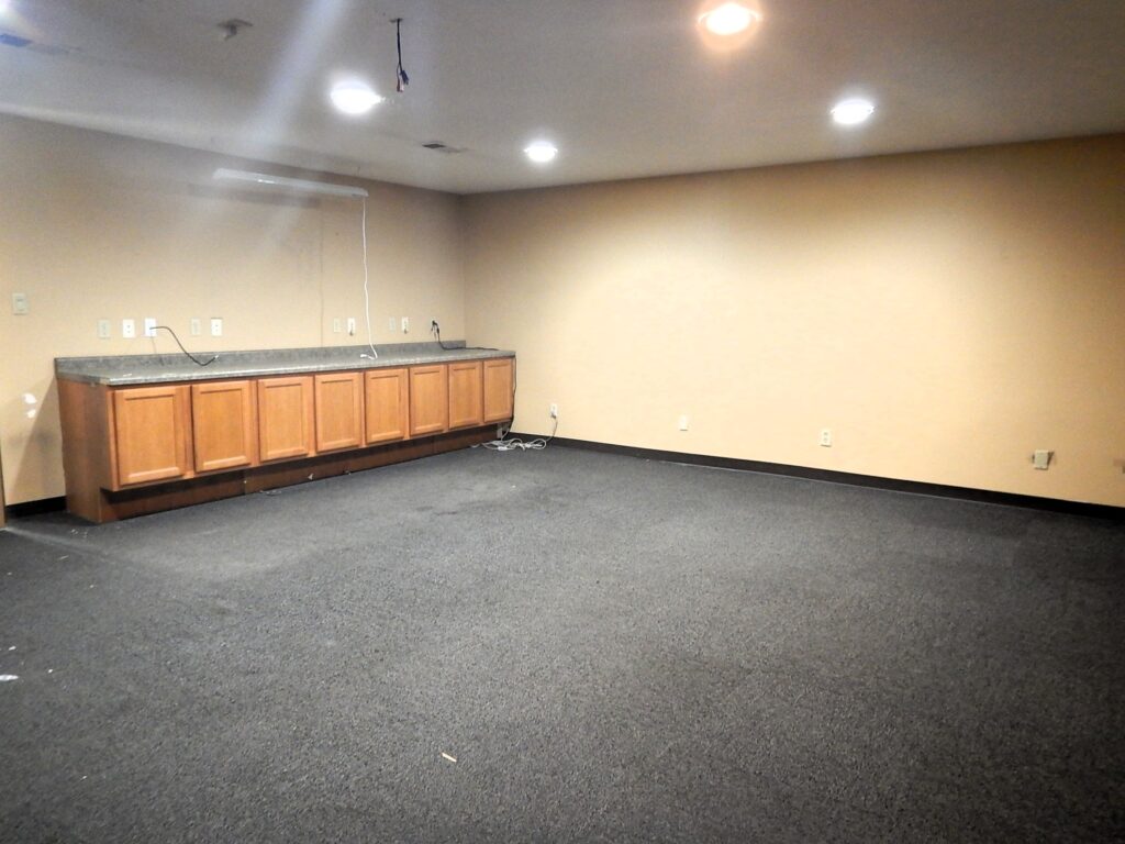 Warehouse for Lease - 905 Prospect Drive, North Platte, NE