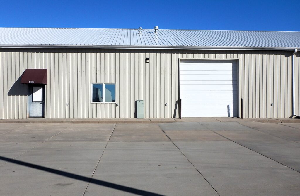 Warehouse for Lease - 905 Prospect Drive, North Platte, NE