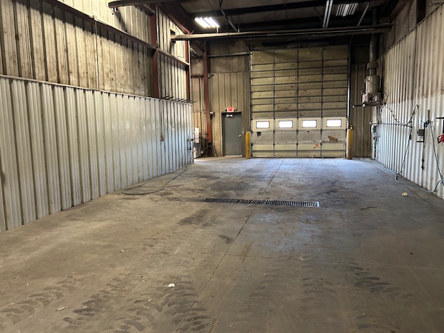 Large Industrial Property for Lease - 3204 South Engleman Road, Grand Island, NE, USA