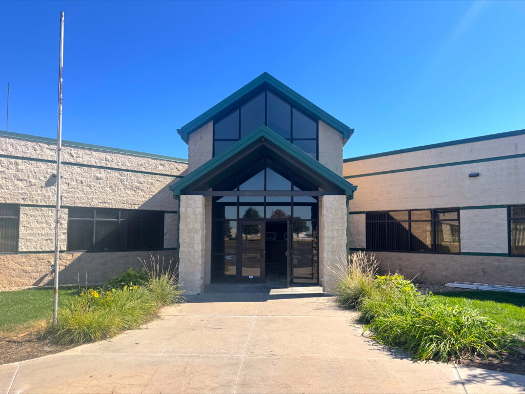 Premier Office Building for Lease - 4725 Twin Rivers Road, North Platte, NE