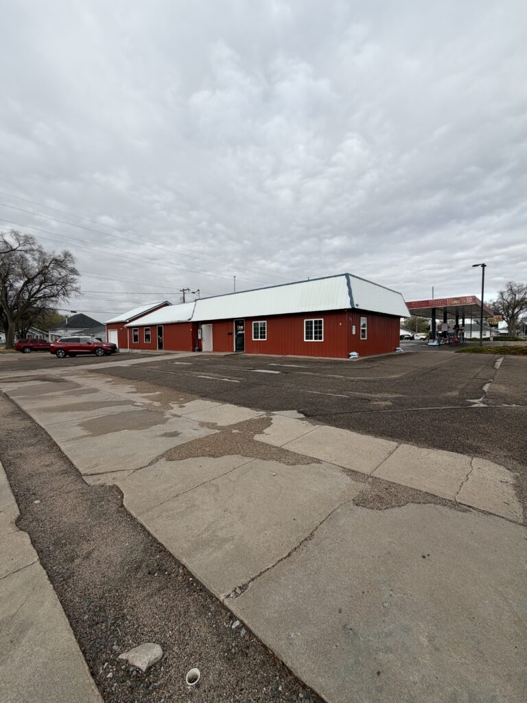 retail space for lease located at 502 Rodeo Road in North Platte